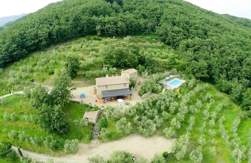 Loro Ciuffenna Villa | Beautiful private villa for 10 people with private pool, WIFI, TV and pets allowed, close to Are.