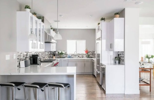 Hollywood Hills Villa | Beautiful Private Designer Home in Hollywood Hills