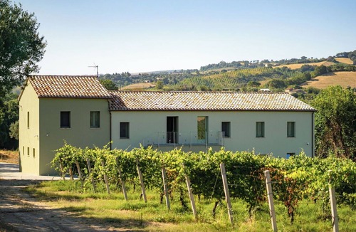 Cupramontana Villa | Beautiful private villa for 12 people with A/C, WIFI, TV, patio and panoramic view