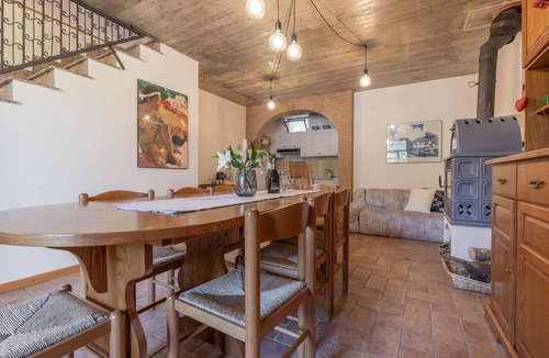 Bolognola House | Beautiful private villa for 8 guests with WIFI, TV, balcony, pets allowed and panoramic view