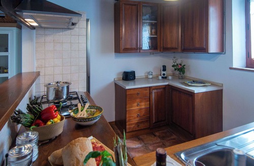Panicale Villa | Beautiful private villa for 6 people with private pool, WIFI, A/C, TV, patio and pets allowed