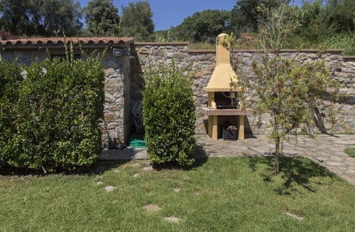Suvereto Villa | Beautiful private villa for 6 guests with WIFI, TV, patio and parking
