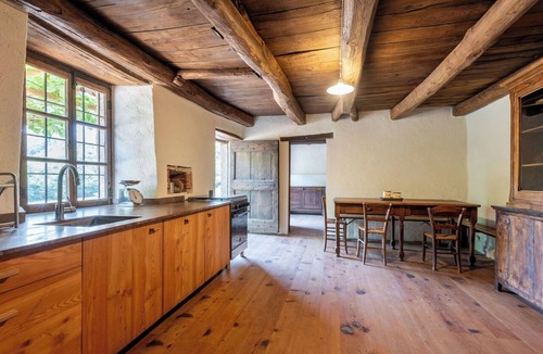 Priero Villa | Beautiful private villa for 10 guests with patio, pets allowed and panoramic view