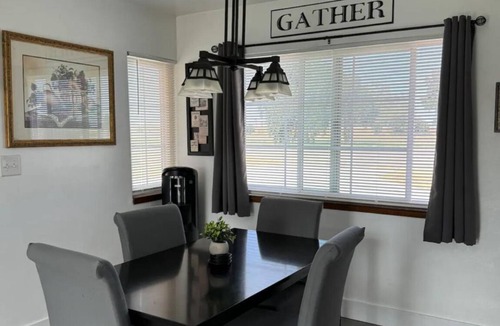 Lemoore House | Beautiful Spacious 4-bedroom Home with RV Parking-Pets welcome