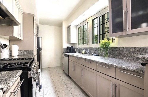 Pico - Robertson House | Beautiful Spanish Home with Pool Beverly Hills Adj