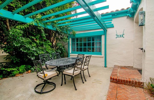 Pico - Robertson House | Beautiful Spanish Home with Pool Beverly Hills Adj