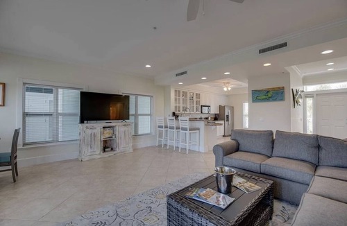 Key West Condo | Beautiful Stock Island Rental ~10 Min from Downtown Key West