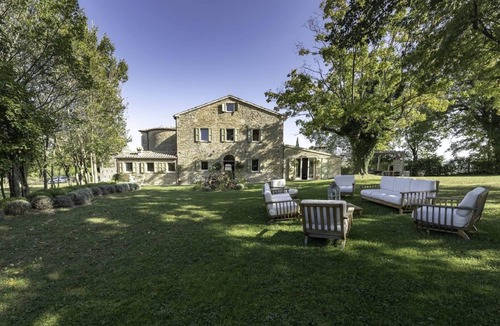 Apiro Villa | BEAUTIFUL VILLA IN STUNNING AREA - FORMER MONASTERY W/CHAPEL, POOL, PIZZA OVEN