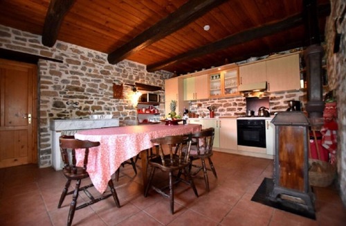 Mombarcaro House | Beautifully located holiday home with private pool