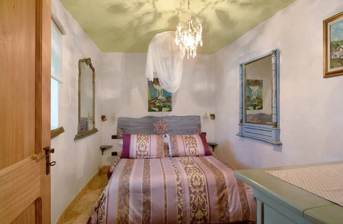 Varazze Bed & Breakfast | Bed and Breakfast 'Gocce Di Cristallo' with Sea View, Wi-Fi and Air Conditioning