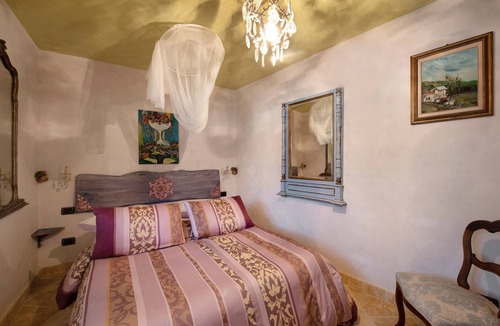 Varazze Bed & Breakfast | Bed and Breakfast 'Gocce Di Cristallo' with Sea View, Wi-Fi and Air Conditioning