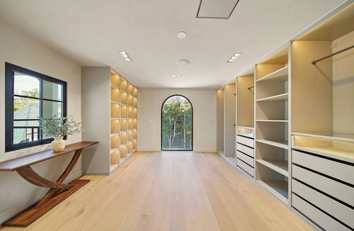 La Brea Villa | Bella Villa - Spanish Contemporary Villa Where Comfort Meets Luxury