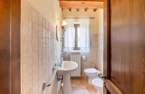 Monte San Martino House | Belvilla by OYO La Sibilla