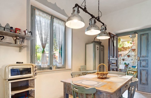 Stroncone Apartment | Belvilla by OYO Antico Leccio