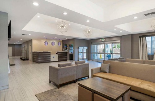 Gardena Hotel | Best Western Plus Gardena-Los Angeles Inn & Suites