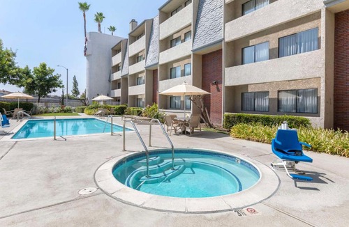 West Covina Hotel | Best Western Plus West Covina Inn