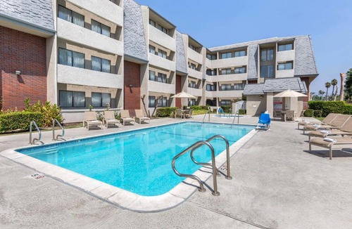 West Covina Hotel | Best Western Plus West Covina Inn