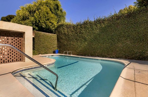 West Los Angeles Hotel | Best Western Royal Palace Inn & Suites