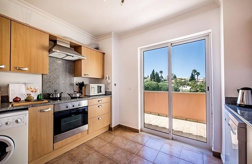 Meia Praia Hotel | Better Choice for your Vacation! Garden View, Full Kitchen, Swimming Pool!