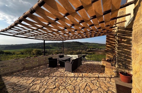 Tarquinia House | Between Lazio and Tuscany, with a pool and garden