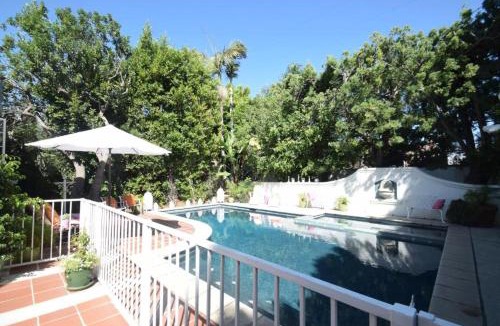 Pico - Robertson Villa | Beverly Hills Celebrity Home