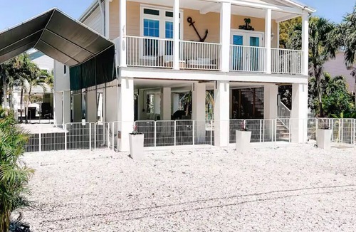 Big Pine Key House | Big Pine Getaway - Pets + Boats Welcome