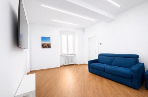 Voltri Apartment | Bilocale al Mare , Ascensore & WiFi , Stazione