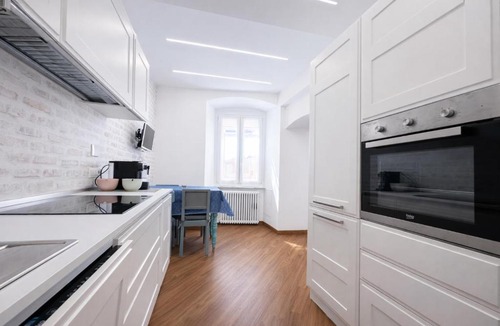 Voltri Apartment | Bilocale al Mare , Ascensore & WiFi , Stazione