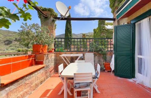 Sant'Anna House | Bilocale Sant'Anna Vicolo del Mughetto 5 - Goelba