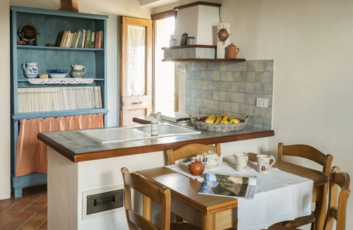 Monte San Savino Apartment | Bio Organic Home for larger Families or Groups with Pool and Charme