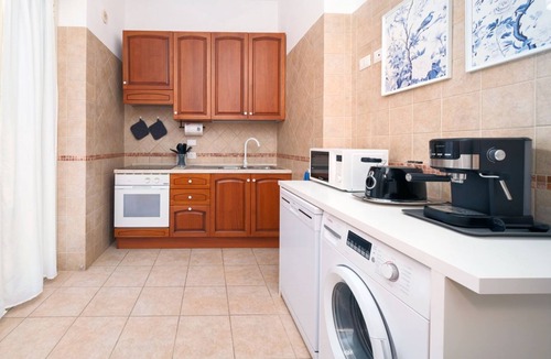 Quartiere XV Della Vittoria Apartment | Blonde Iris | Spacious Apartment near Piazza Mazzini