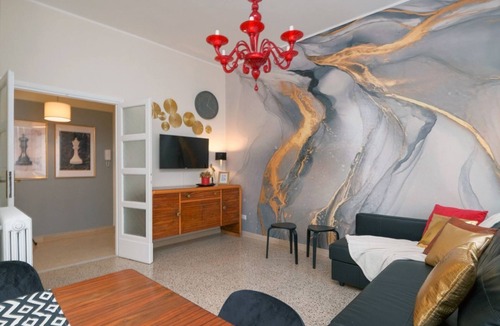 Quartiere XV Della Vittoria Apartment | Blonde Iris | Spacious Apartment near Piazza Mazzini