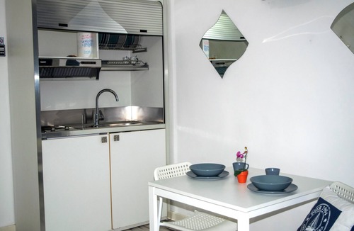 San Giovanni Teatino Apartment | BluBed (North) Quadruple, Bathroom, Kitchen and Ba