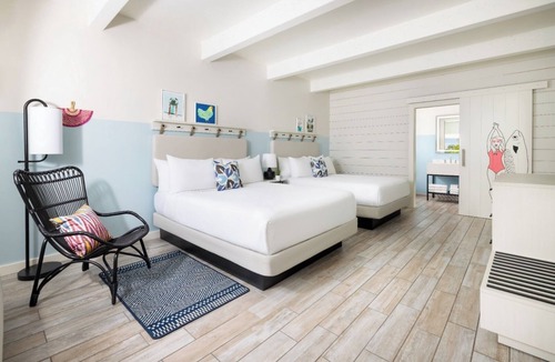 New Town Hotel | Blue Flamingo Resort Key West | 2 Relaxing Ocean View Rooms for Your Stay