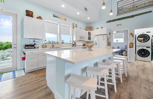 Coupon Bight Aquatic Preserve House | Boat dockage & a great Gulf-front Big Pine retreat