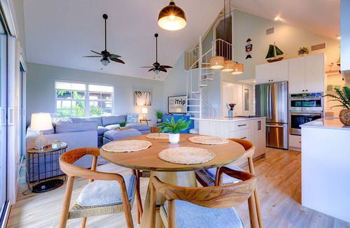 Breezeswept Beach Estates House | Boater's Paradise | 170' Waterfront | 30' Dockage | Ramrod Key Retreat