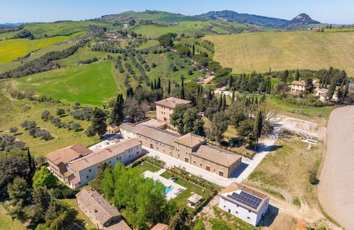 Volterra Villa | Borgo Ariano 7 – Apartment with pool