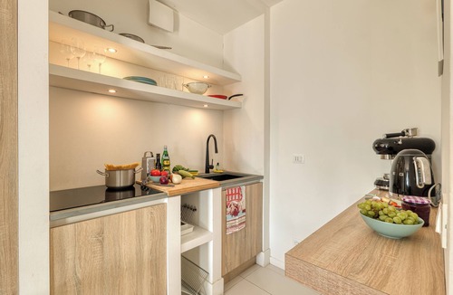 Ventimiglia House | Boutique Pool Apt. Balzi Rossi - Roma 4, Ventimiglia, Italy