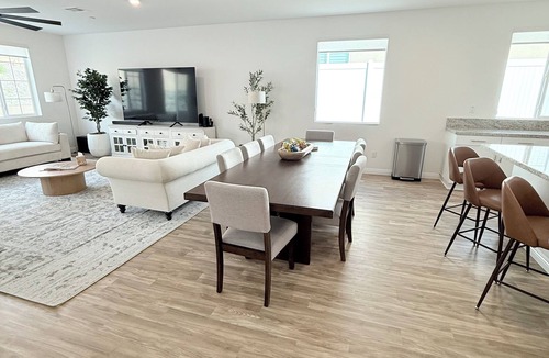 Romoland House | Brand New 5-bedroom house in charming Homeland with AC, WiFi. Enjoy your stay
