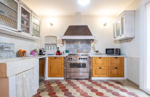 Mamiano Villa | Breathtaking villa with Parking&Garden