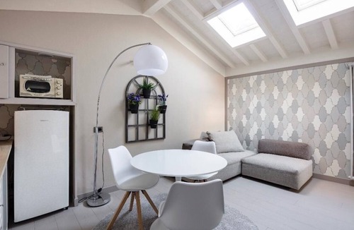 Parma City Centre Apartment | Bright apartment in the center of Parma- House Cavour 24
