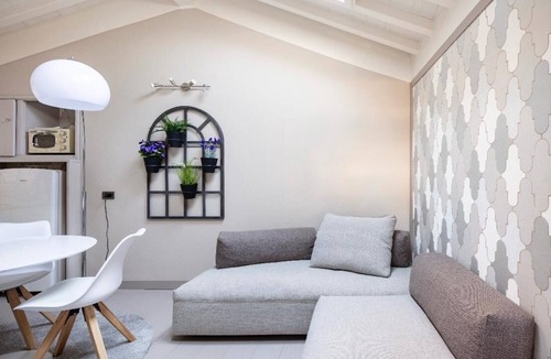 Parma City Centre Apartment | Bright apartment in the center of Parma- House Cavour 24