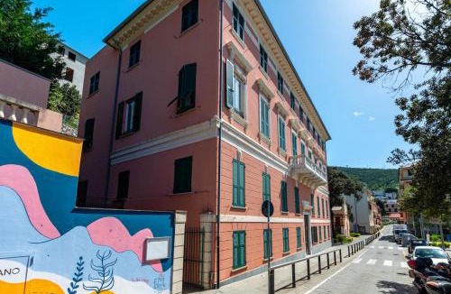 Cavi Apartment | Bright Sea View Home, Steps from the Beach