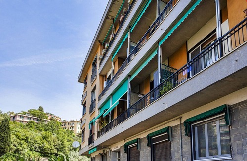 Quarto dei Mille Apartment | Bright Shelley Apartment by Wonderful Italy