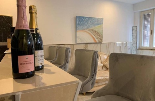 Rodigo Bed & Breakfast | bristol palace