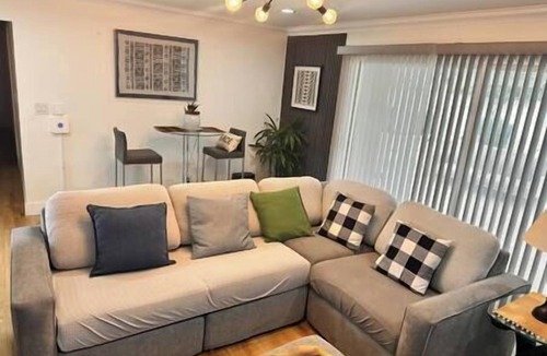 Buena Park House | Buena Park Cozy Room