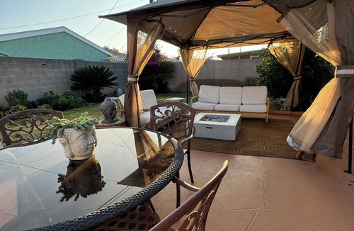 Northwest Anaheim House | Buena Park Modern Home/Knott's/Disney/Beach