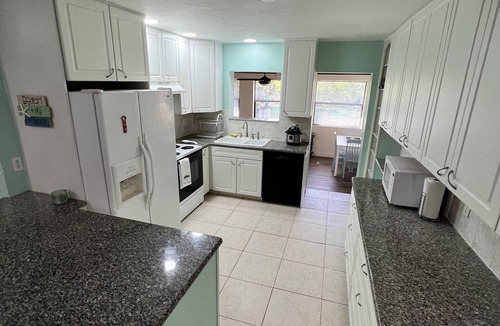 Big Pine Key House | Bungalow oasis with lots of room