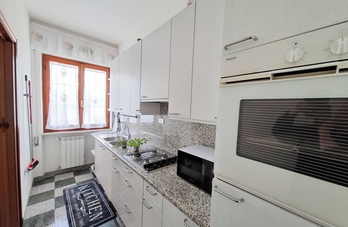 Fiumaretta Villa | By the sea, 3 bedrooms, garden, and private parking spaces, near Lerici and the Cinque Terre