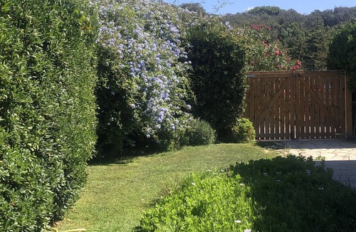 Anzio Villa | By the sea just a stone's throw from Rome